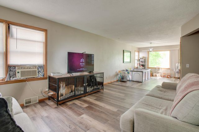 614 16th Street N, Moorhead, MN 56560