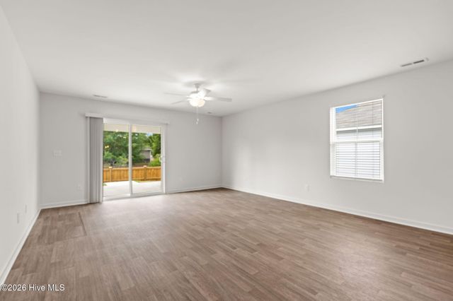 4689 Swimming Lane, Shallotte, NC 28470