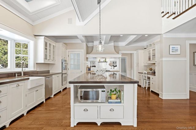 880 Forest Avenue, Rye, NY 10580