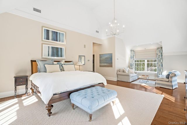 880 Forest Avenue, Rye, NY 10580