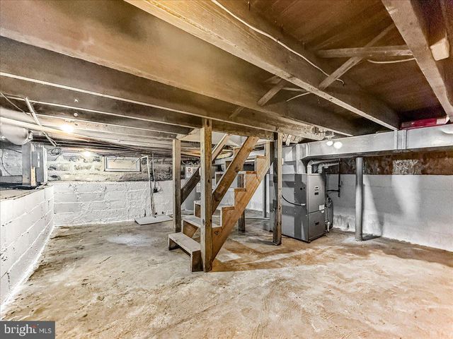 1242 CHESTNUT ST, Marcus Hook, PA 19061