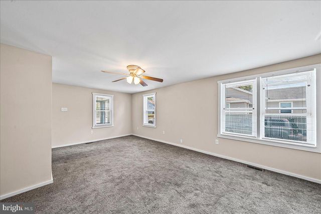 1242 CHESTNUT ST, Marcus Hook, PA 19061