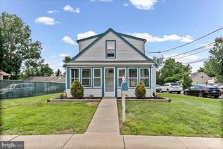 1242 CHESTNUT ST, Marcus Hook, PA 19061