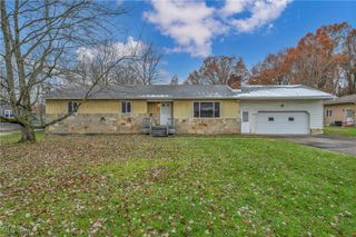 1140 Keefer Road, Girard, OH 44420