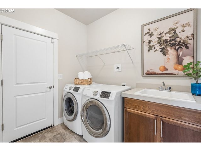 1204 Nw 114TH St, Vancouver, WA 98685