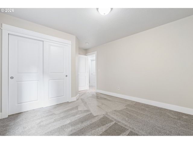 1204 Nw 114TH St, Vancouver, WA 98685