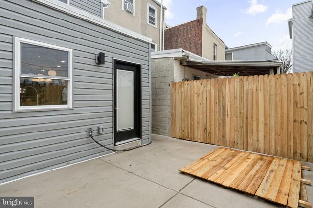 1530 N LAWRENCE ST, Philadelphia, PA 19122