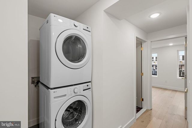 1530 N LAWRENCE ST, Philadelphia, PA 19122