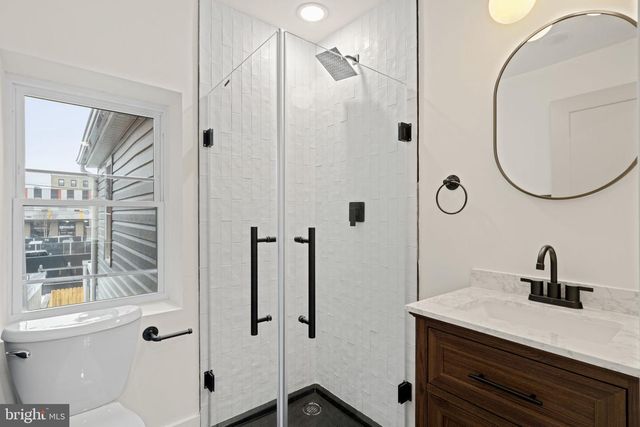 1530 N LAWRENCE ST, Philadelphia, PA 19122