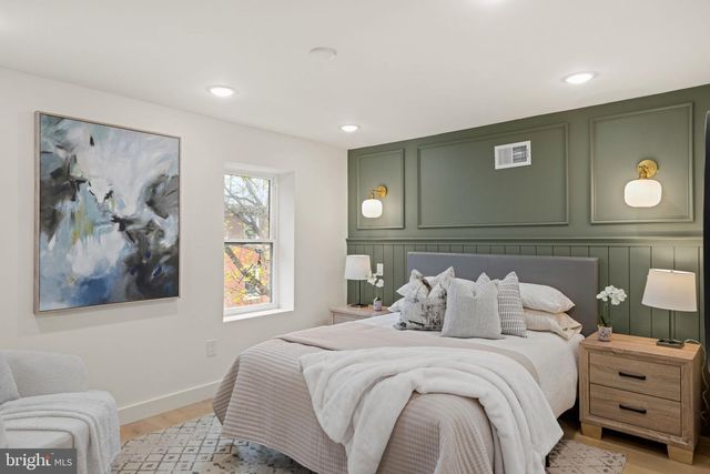 1530 N LAWRENCE ST, Philadelphia, PA 19122