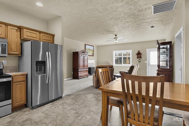 2179 W Fieldstream Dr, Meridian, ID 83646