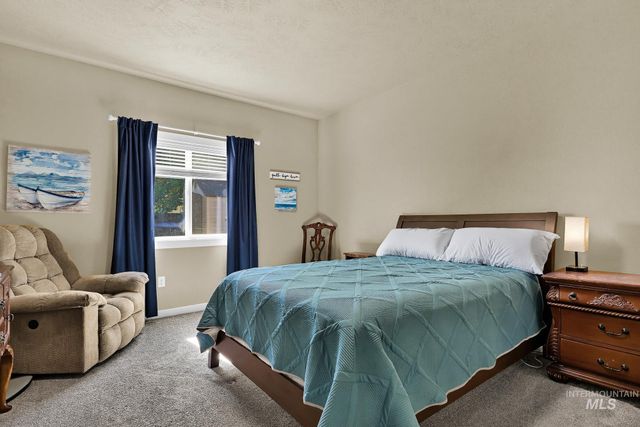 2179 W Fieldstream Dr, Meridian, ID 83646