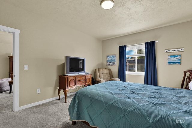 2179 W Fieldstream Dr, Meridian, ID 83646