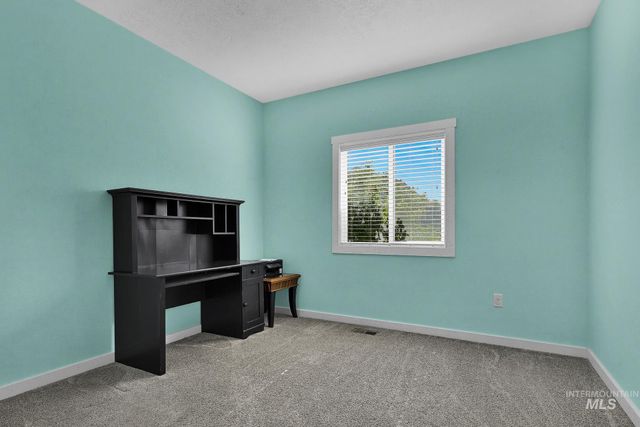 2179 W Fieldstream Dr, Meridian, ID 83646
