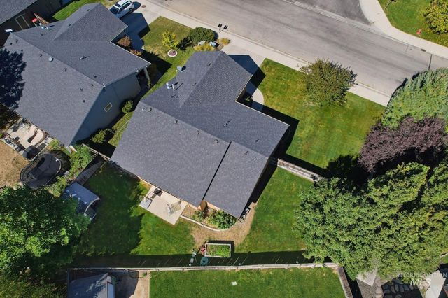 2179 W Fieldstream Dr, Meridian, ID 83646