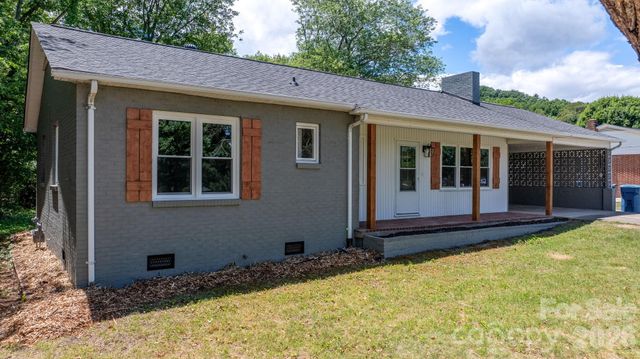 1102 Afton Drive, Cajahs Mountain, NC 28645