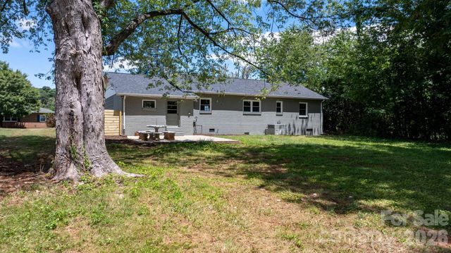 1102 Afton Drive, Cajahs Mountain, NC 28645