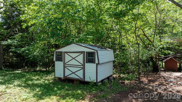 1102 Afton Drive, Cajahs Mountain, NC 28645