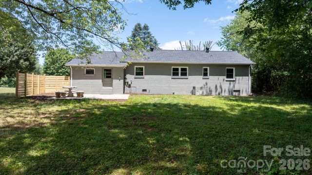 1102 Afton Drive, Cajahs Mountain, NC 28645