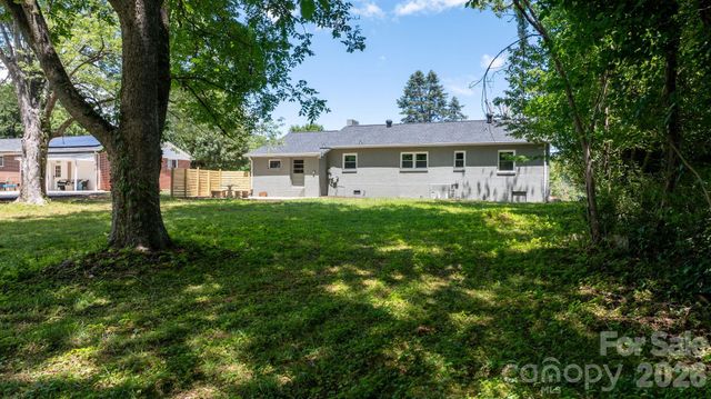 1102 Afton Drive, Cajahs Mountain, NC 28645