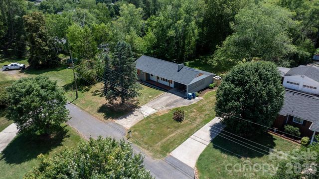 1102 Afton Drive, Cajahs Mountain, NC 28645