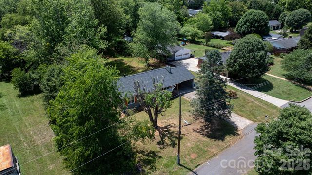 1102 Afton Drive, Cajahs Mountain, NC 28645