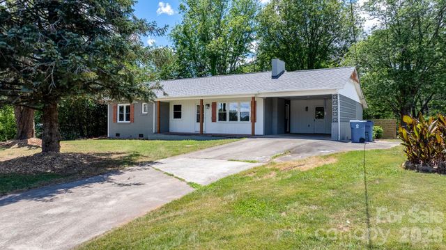 1102 Afton Drive, Cajahs Mountain, NC 28645
