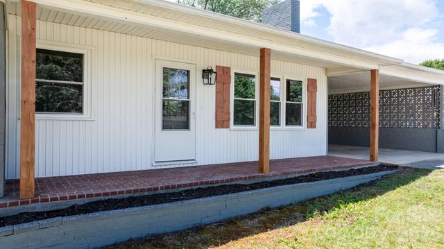 1102 Afton Drive, Cajahs Mountain, NC 28645
