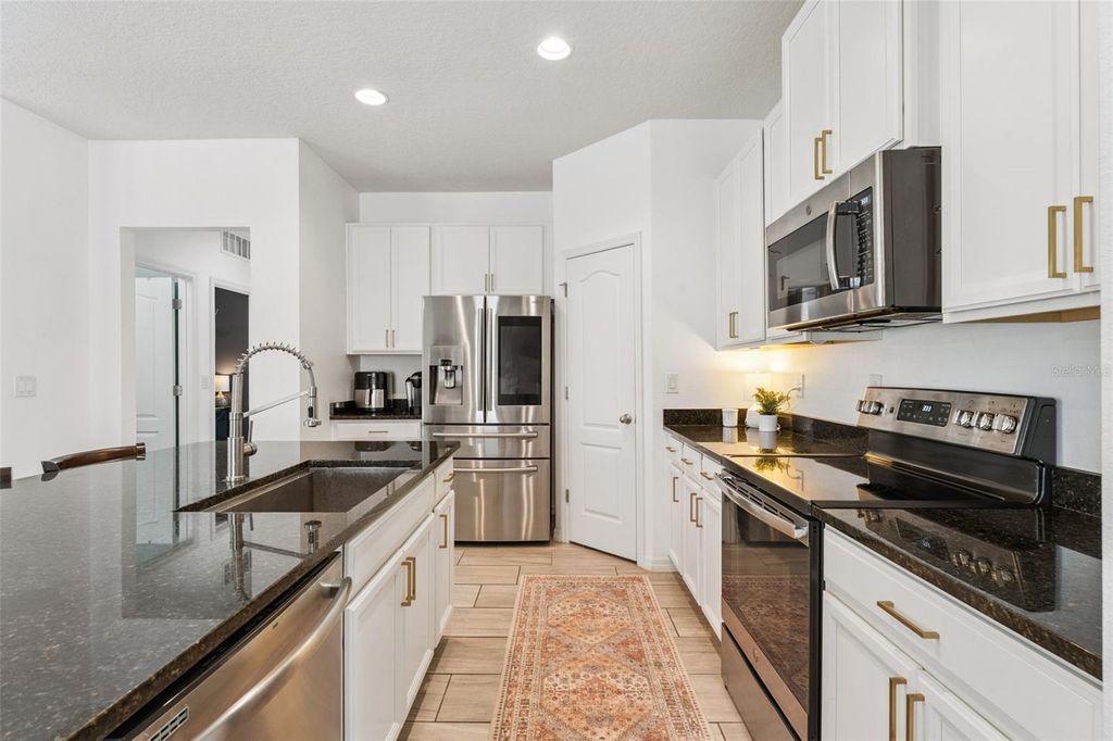 Image 7 of property listing at 4416 SILVER CREEK STREET, Kissimmee, FL 34744