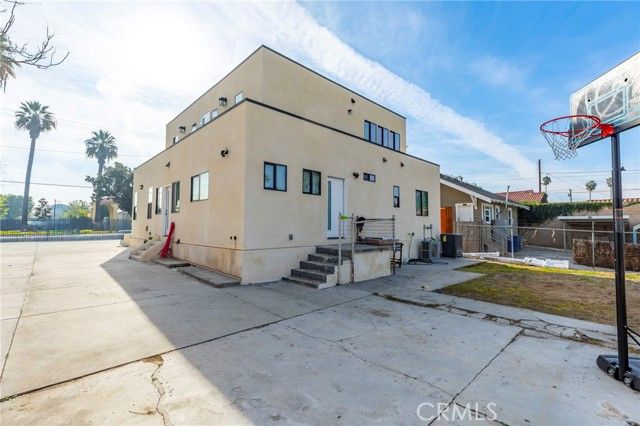 9325 Magnolia, Riverside, CA 92503
