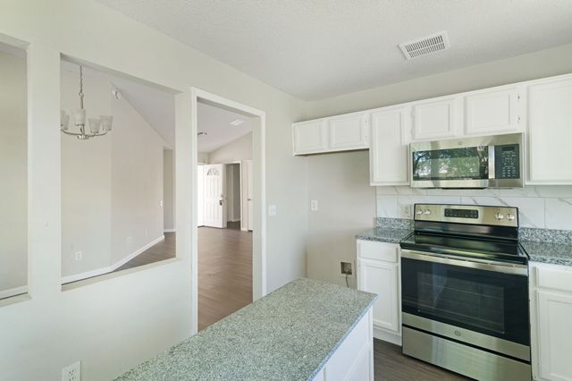 1019 Danforth Court, Arlington, TX 76017