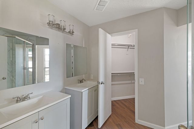 1019 Danforth Court, Arlington, TX 76017