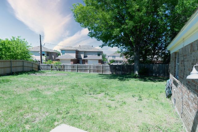 1019 Danforth Court, Arlington, TX 76017