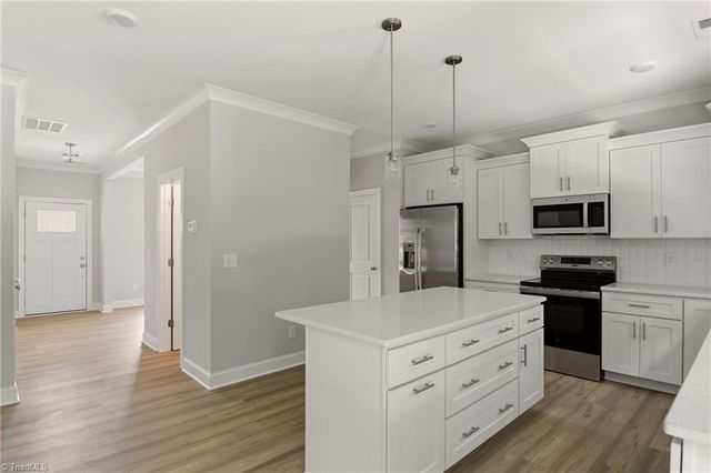 1938 Wild Rosewood Way, Winston-salem, NC 27103