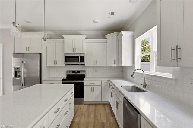 1938 Wild Rosewood Way, Winston-salem, NC 27103