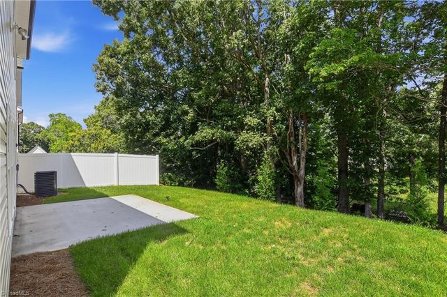 1938 Wild Rosewood Way, Winston-salem, NC 27103
