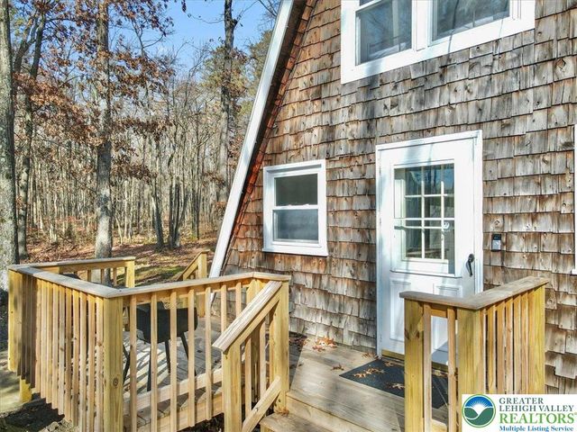 497 Jonas Road, Chestnuthill Twp, PA 18330