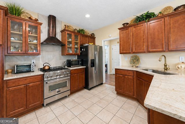 331 Sawgrass Way, Fayetteville, GA 30215