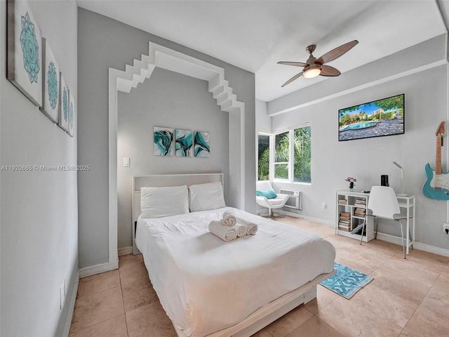 255 W 24th St 306, Miami Beach, FL 33140