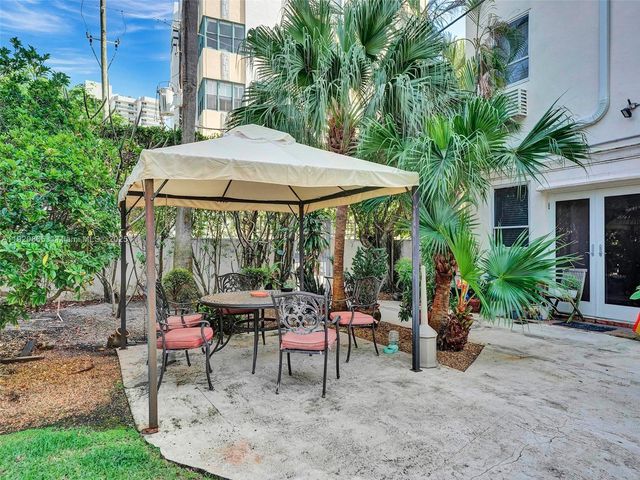255 W 24th St 306, Miami Beach, FL 33140