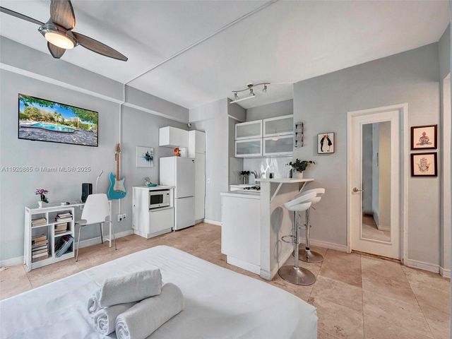 255 W 24th St 306, Miami Beach, FL 33140