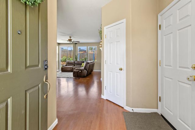 5950 Becky Way, Loomis, CA 95650