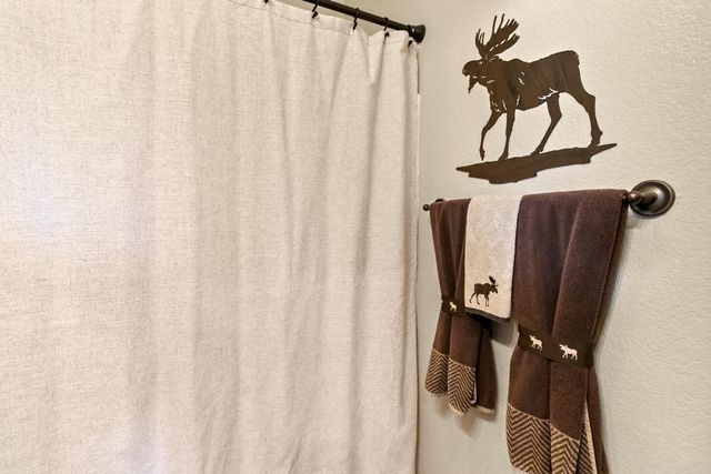 5950 Becky Way, Loomis, CA 95650