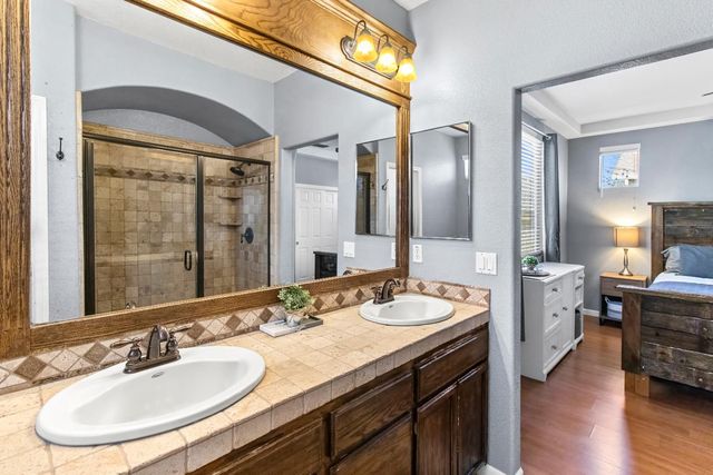 5950 Becky Way, Loomis, CA 95650