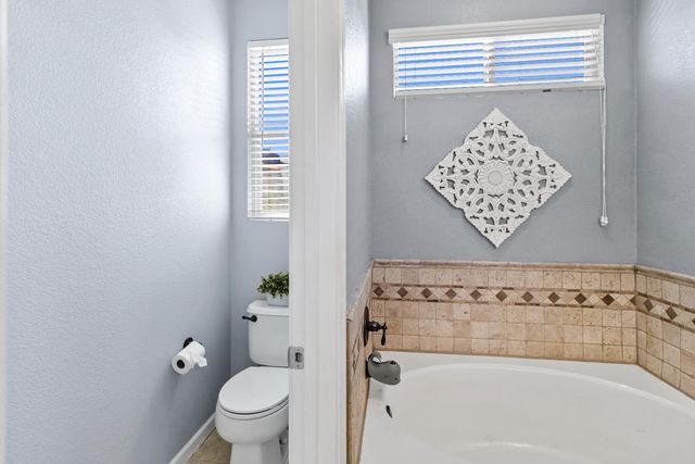 5950 Becky Way, Loomis, CA 95650