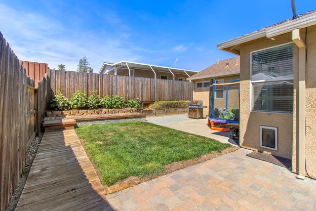5950 Becky Way, Loomis, CA 95650