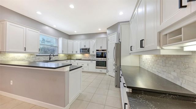 6209 CYPRESS BEND COURT, Bradenton, FL 34201
