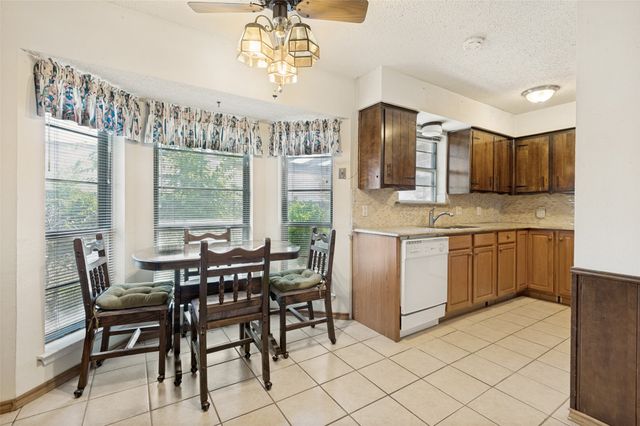 7805 Marlborough Drive W, Fort Worth, TX 76134