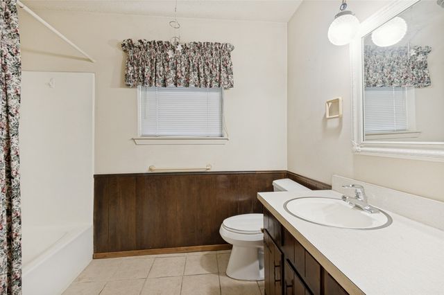 7805 Marlborough Drive W, Fort Worth, TX 76134