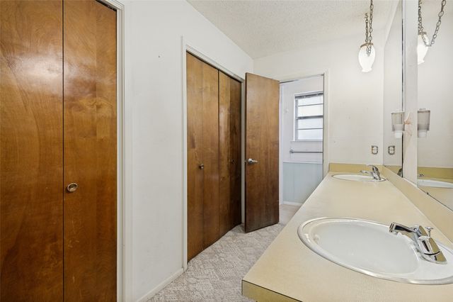 7805 Marlborough Drive W, Fort Worth, TX 76134
